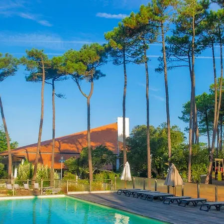 Semesterpark Bleues Domaine De L'agreou 3*