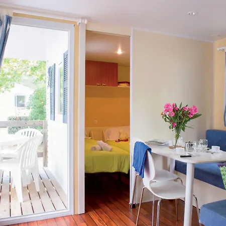 Bleues Domaine De L'agreou 3*