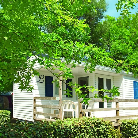 Semesterpark Bleues Domaine De L'agreou 3*