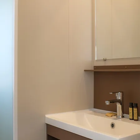 Bleues Domaine De L'agreou פארק נופש סניוס