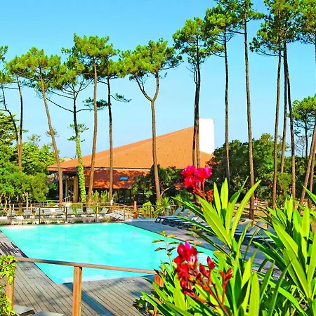 Bleues Domaine De L'agreou Semesterpark 3*